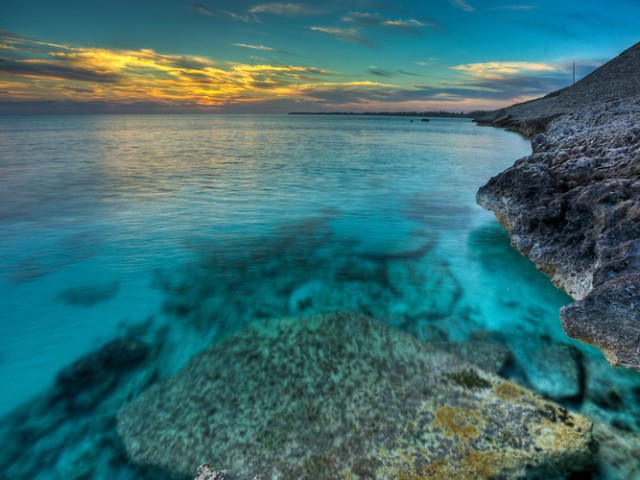 Ποιες είναι οι ομορφότερες παραλίες στον κόσμο;