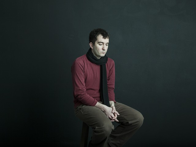 Ο Απόλλωνας Ρέτσος κάνει παρέα με τα παράξενα πλάσματα του Tim Burton