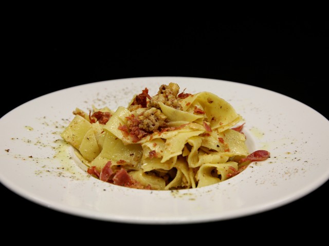 Παπαρδέλες με κρέμα φουντουκιού