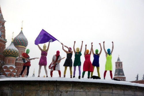 Οι Pussy Riot ξαναχτυπούν και προκαλούν