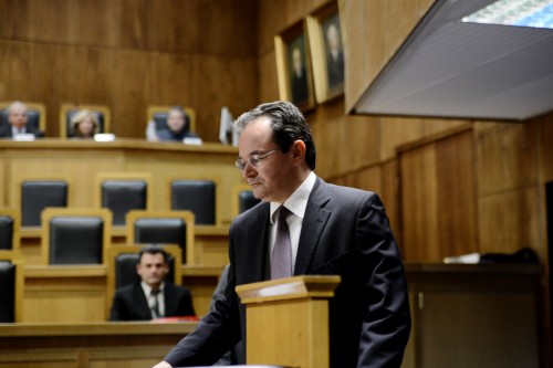 Η απολογία του Παπακωνσταντίνου