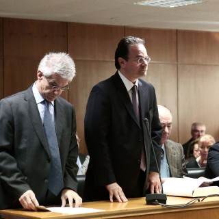 Δε θα καταθέσει προς το παρόν ο Βενιζέλος στη δίκη του Παπακωνσταντίνου