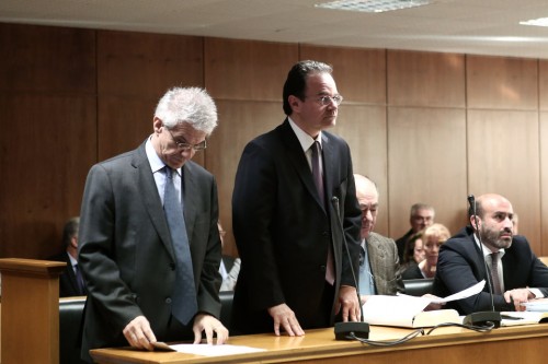 Δε θα καταθέσει προς το παρόν ο Βενιζέλος στη δίκη του Παπακωνσταντίνου