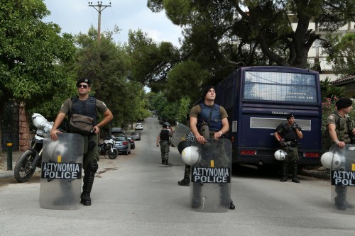 Συνελήφθη και η μητέρα των αδελφών Τσάκαλου