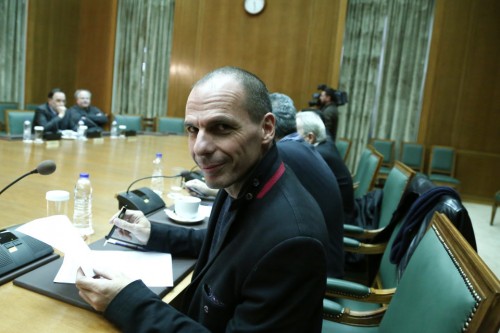 Αιχμές αφήνει η Τelegraph ότι η Ελλάδα δεν είναι σε θέση να αποπληρώσει το ΔΝΤ