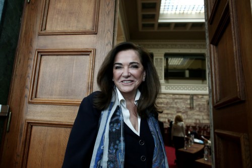 Τι λέει η κ. Μπακογιάννη για την ηγεσία της ΝΔ και τις δηλώσεις Δένδια