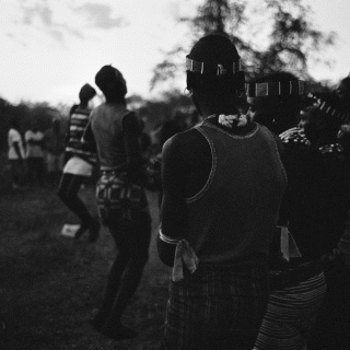 Ένας Έλληνας φωτογράφος απαθανάτισε τις φυλές υπό εξαφάνιση της Αιθιοπίας