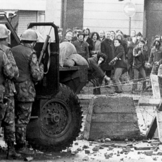 Από την «Ματωμένη Κυριακή» στην «Μεγάλη Παρασκευή»