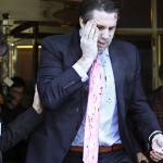 Επίθεση με μαχαίρι στον πρέσβη των ΗΠΑ