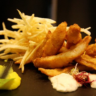 Το λαχταριστό fish & chips του Fish Food Bar