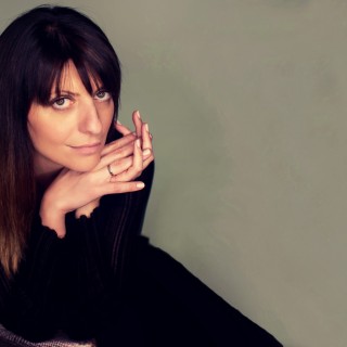 Η Βιβιάνα Δελιδάκη σας κάνει δώρο δύο δωροεπιταγές αξίας €100 ευρώ για αγορές στο www.eyewish.gr