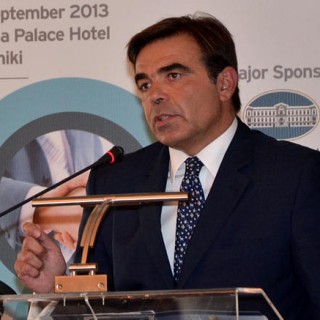 Αυτή την περίοδο χρειάζεται δουλειά και όχι περιττά λόγια