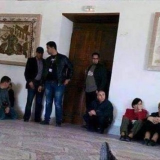 Αιματηρή επίθεση στην Τυνησία