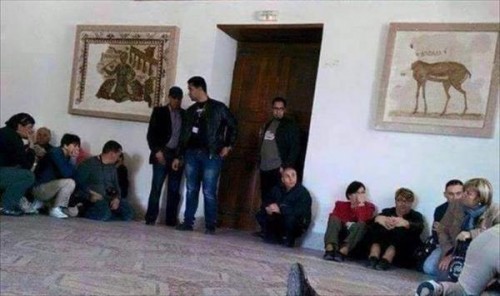 Αιματηρή επίθεση στην Τυνησία