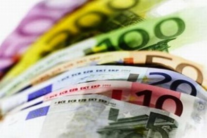 Σκοπός να πληρωθούν οι συντάξεις…