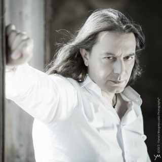 Ο Γιάννης Κότσιρας στο Passport για τα επόμενα τρία Σάββατα του Μαρτίου