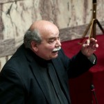 Πήγαν να πέσουν μπουνιές στη Βουλή (βίντεο)