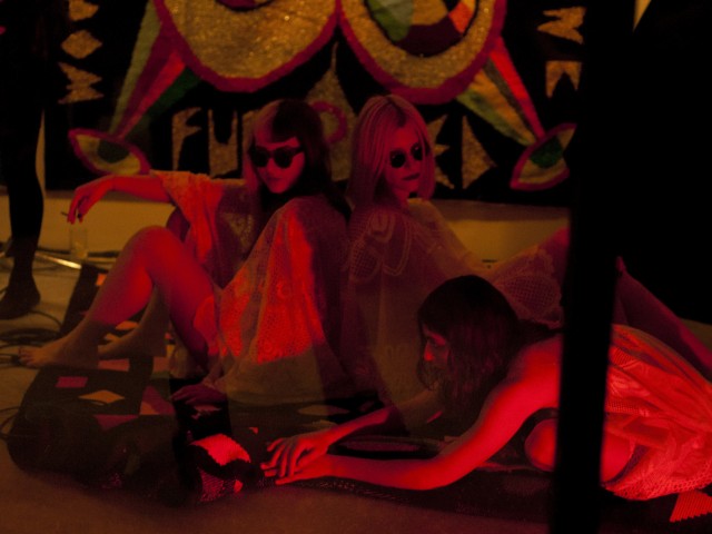 Δέκα χρόνια Velvet, δέκα χρόνια αυτός ο δημιουργικός πυρήνας μας καλεί κοντά του