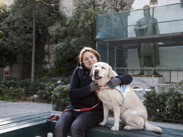 Η May είναι τα μάτια της Ιωάννας