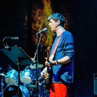 Τα χαμένα tweets από ένα Σ/Κ με τον «Άγιο Thurston Moore»