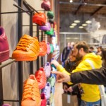 Γερμανία: “Πανικός” με τα παπούτσια που δίνουν δώρο κάρτα απεριορίστων διαδρομών για το μετρό του Βερολίνου