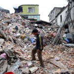 Άρχισε να φτάνει βοήθεια στο Νεπάλ