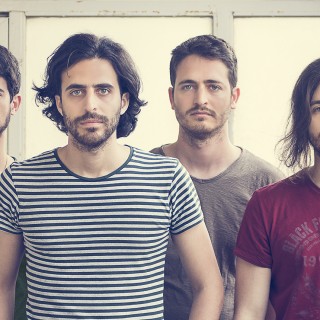 Οι Brothers (που δεν είναι πια In Plugs) θα ήθελαν να μοιραστούν τη σκηνή με την Amy Winehouse 