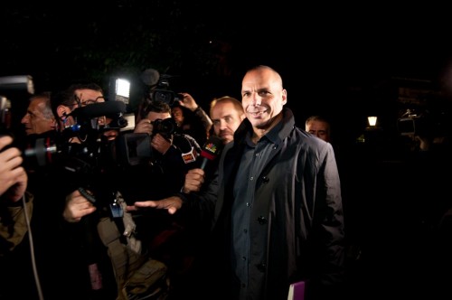 Γιάνης Βαρουφάκης: 40% μείωση στους μισθούς της διοίκησης του Ταμείου Χρηματοπιστωτικής Σταθερότητας