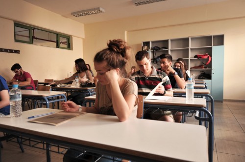 Τα θέματα των πανελληνίων σε λατινικά, χημεία, ηλεκτρολογία και ανάπτυξη εφαρμογών