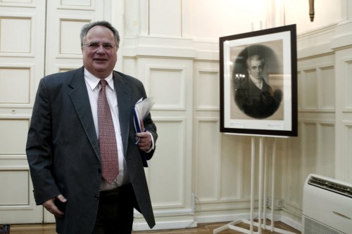 Δείτε σε βίντεο το Nίκο Κοτζιά να τραγουδά το “We Are The World” σε Σύνοδο του ΝΑΤΟ