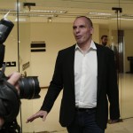 Χάνει την έδρα ο Βαρουφάκης