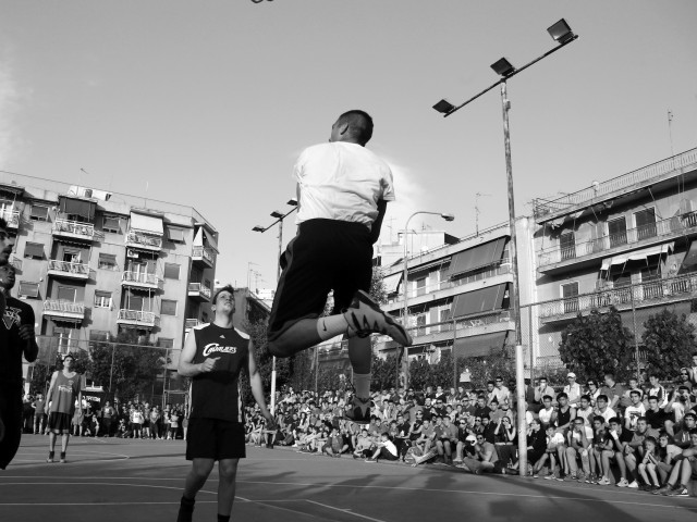 «Δες, έχω ελατήρια στα πόδια!»