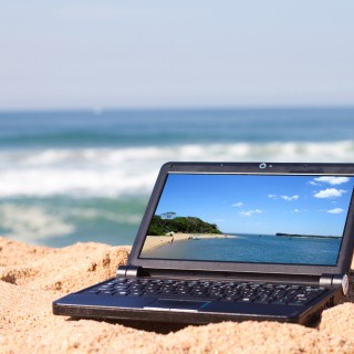 Έρχεται καλοκαίρι: ώρα να περιποιηθείτε το laptop σας