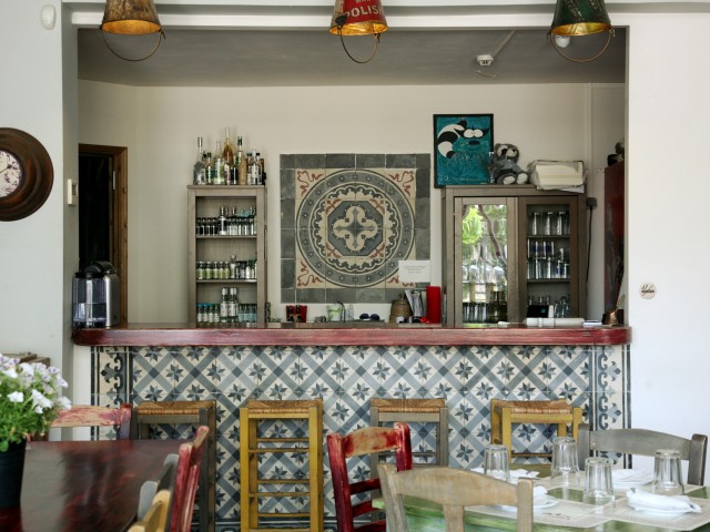 Στο Ρακούν το βολιώτικο “know how” συναντά την αγάπη για το καλό φαγητό