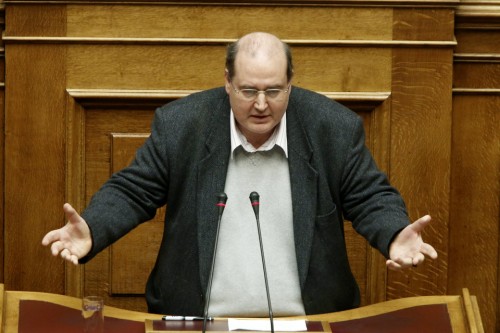 Νίκος Φίλης: Η διαπραγμάτευση γίνεται σε εκβιαστικό κλίμα