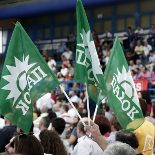 Ζει ο βασιλιάς ΠΑΣΟΚ; 