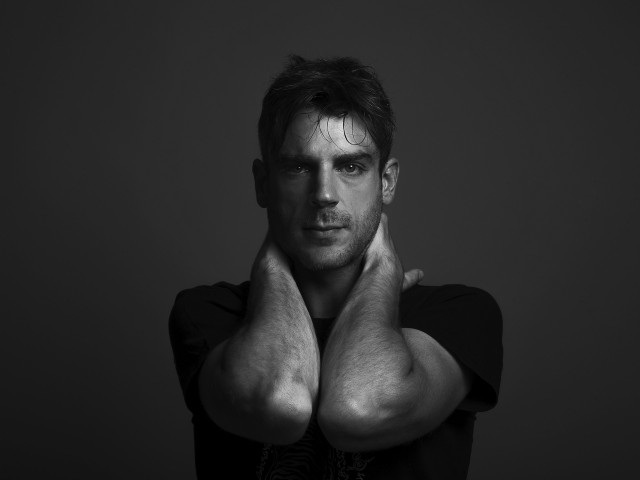 Όταν πήγαινε Β’ Λυκείου ο Χάρης Τζωρτζάκης συμμετείχε στην ευρωβουλή των εφήβων