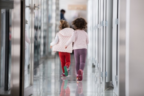 Σχεδιάζοντας φανταστικές πόλεις μαζί με τη Στέγη Γραμμάτων και Τεχνών