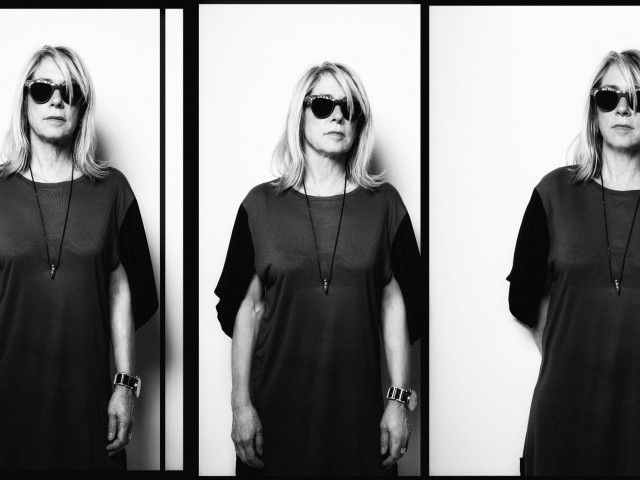 Kim Gordon: «Κανείς δεν θέλει να μεγαλώσει. Κανείς δεν θέλει να ενηλικιωθεί»