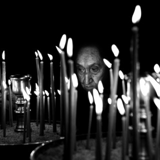 Ένα κεράκι κατά του 4ου Thessaloniki Pride.