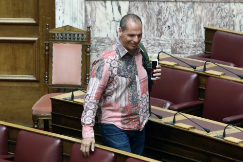 Ε, με τέτοιο πουκάμισο, πως να μη γίνεις είδηση;