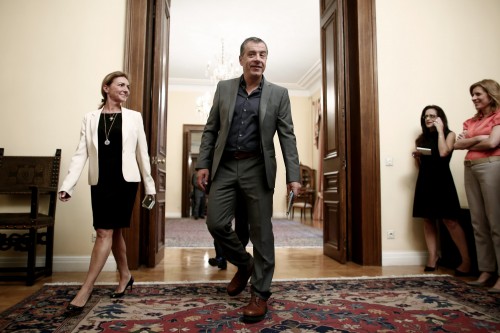 Θεοδωράκης:« Αυτή τη στιγμή η ανάγκη είναι οι πολιτικοί αρχηγοί, να είναι χρήσιμοι και όχι ευχάριστοι»