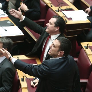 Έντονη αντιπαράθεση στη βουλή μεταξύ Φωτίου και Γεωργιάδη