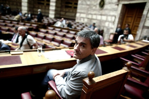 Ποια νέα μέτρα πρέπει να ψηφιστούν μέχρι την Τετάρτη