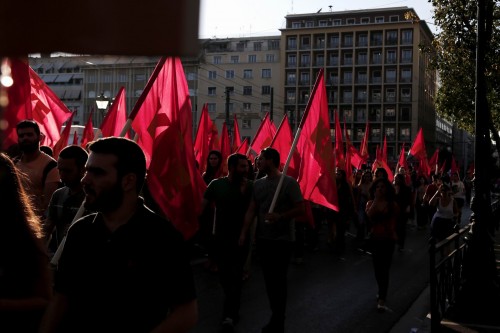 ΚΚΕ: «Ο εμβολιασμός δεν αναιρεί την ανάγκη για άμεσα μέτρα προστασίας και ενίσχυση του δημόσιου συστήματος υγείας»