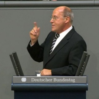 Γκρέγκορ Γκίζι (Die Linke) σε Σόιμπλε: «Το έπιασα, δεν θέλετε να κάνετε μια συμφωνία με τους αριστερούς στην Ελλάδα»