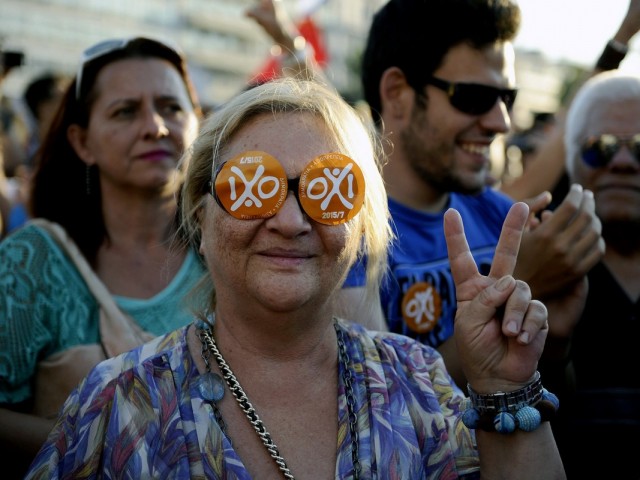 Χαλάλι όλα τα χρήματα-. οι άνθρωποί τους. πεταμένα λεφτά *