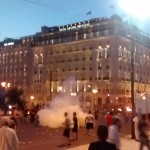 Επεισόδια τώρα στο Σύνταγμα