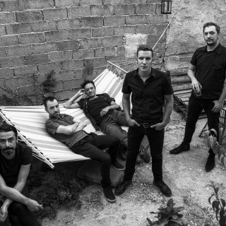 Οι Mani Deum είναι ωραίοι ως «ντάρκηδες», που λέει και ο ποιητής.