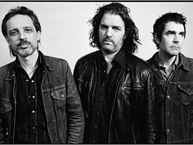 Η πρώτη συναυλία της επόμενης σεζόν στο Gagarin 205 θα μας πάρει και θα μας σηκώσει